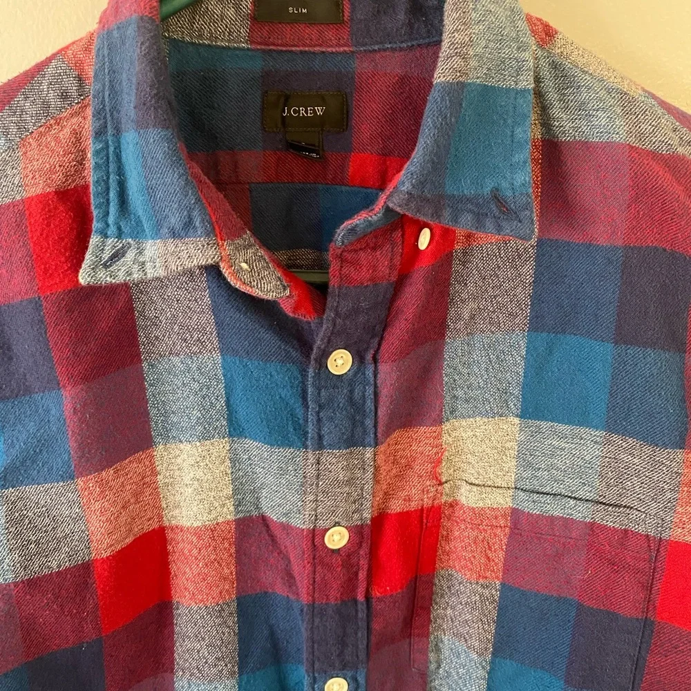 J. Crew Men's Red‎ and Blue Plaid Shirt Slim fit size small